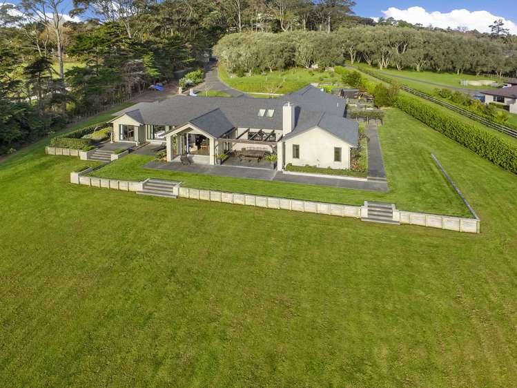 42 Attwood Road Paremoremo_5