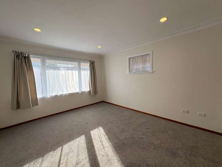 25 Lynwood Road New Lynn_9