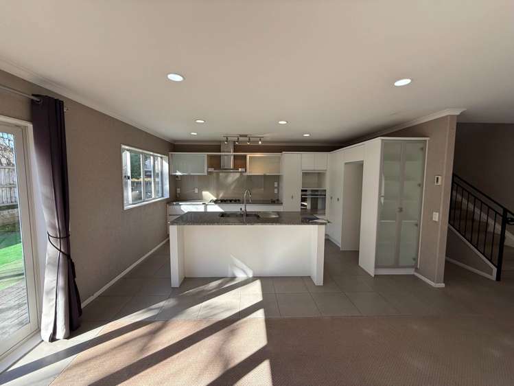 44 Seresin Crescent Flat Bush_2