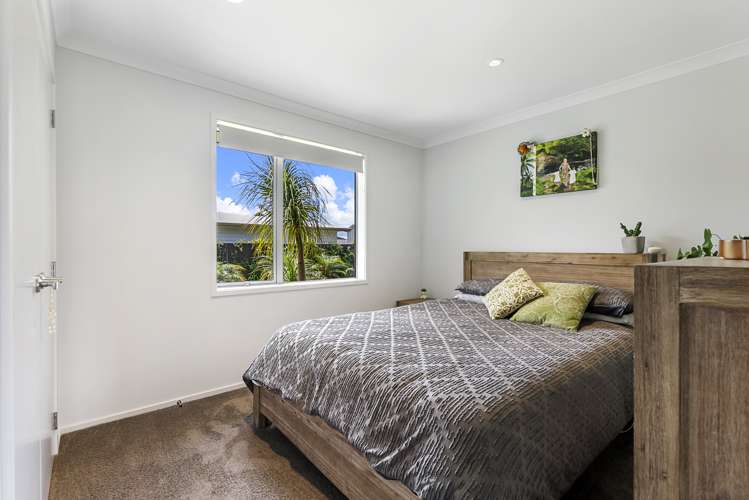 6 Defender Crescent Beachlands_14