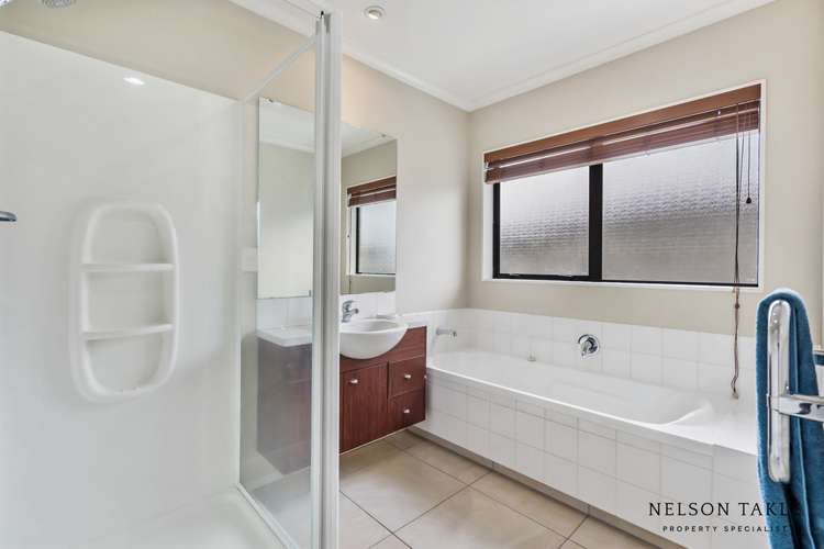 22 Turnberry Drive Wattle Downs_12