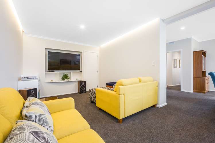 86 Mana Esplanade Paremata_3