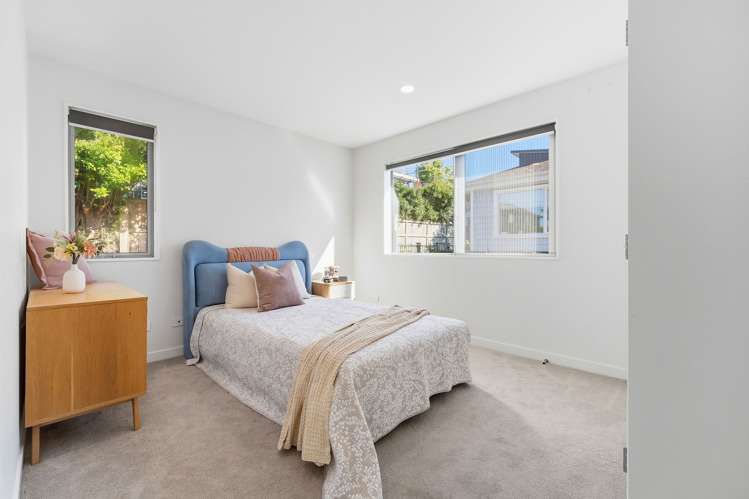 2/65 Francis Street Hauraki_12