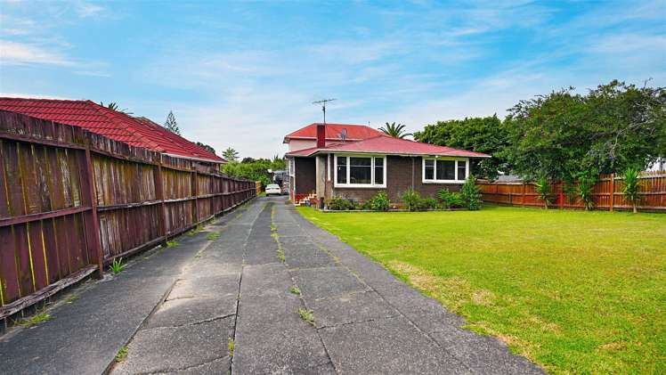 13 Vodanovich Road Te Atatu South_18
