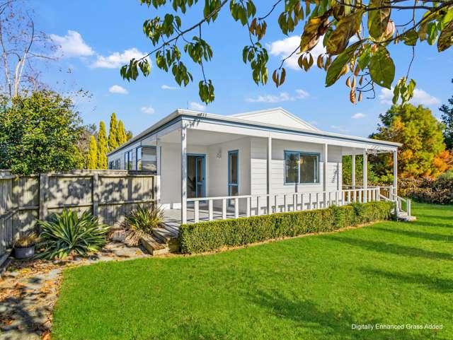 Private, Peaceful & Just Moments from the Lake