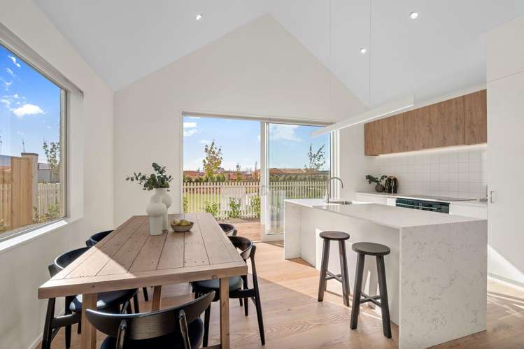 1 and 3 Shrubbery Lane_4