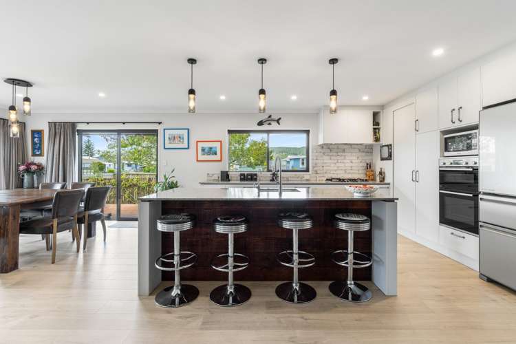 102 Mark Street Whangamatā_9