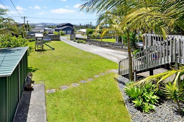 47 Pohutukawa Avenue Red Beach_3