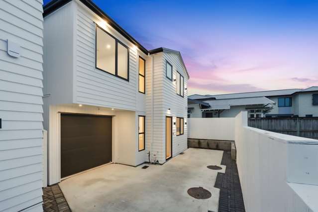 Stand-Alone Home with Space and Style!