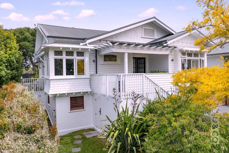 56 Queen Street Riverhead_13