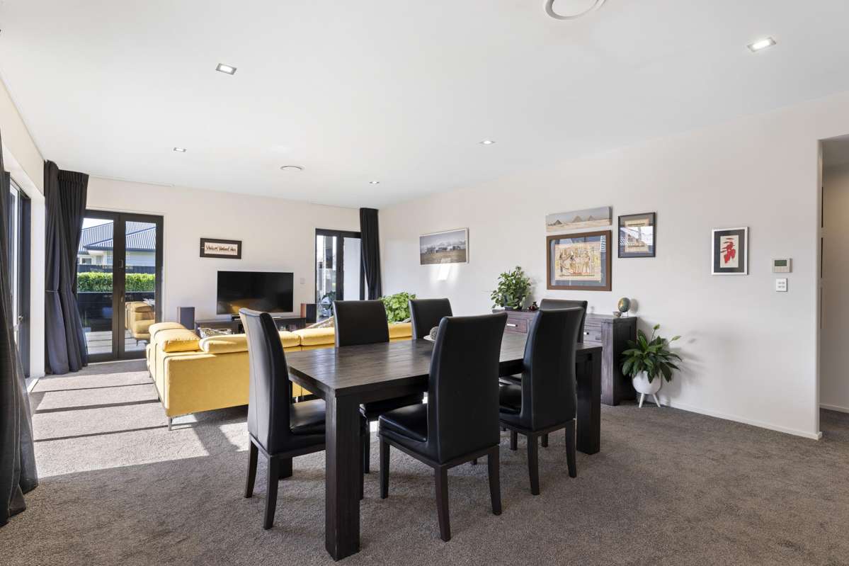14 Lloyds Close_3