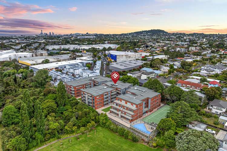 4 Wagener Place Mount Albert_17