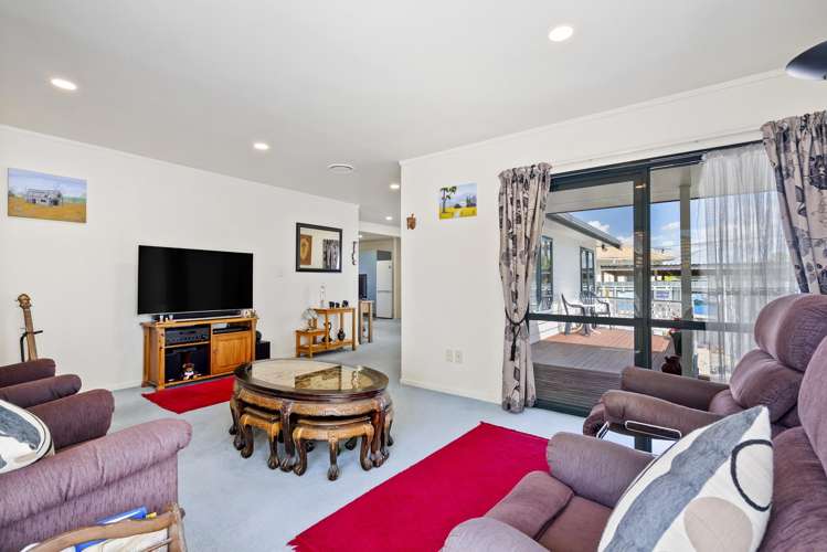 9 Raumati Crescent Onerahi_6