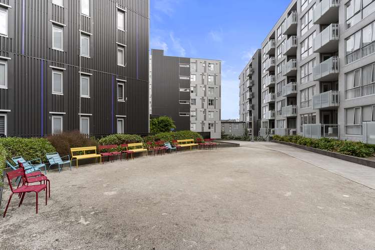 206/1 Rose Garden Lane Albany_12