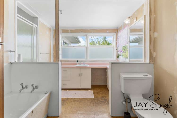 29 Kawakawa-Orere Road Kawakawa Bay_15