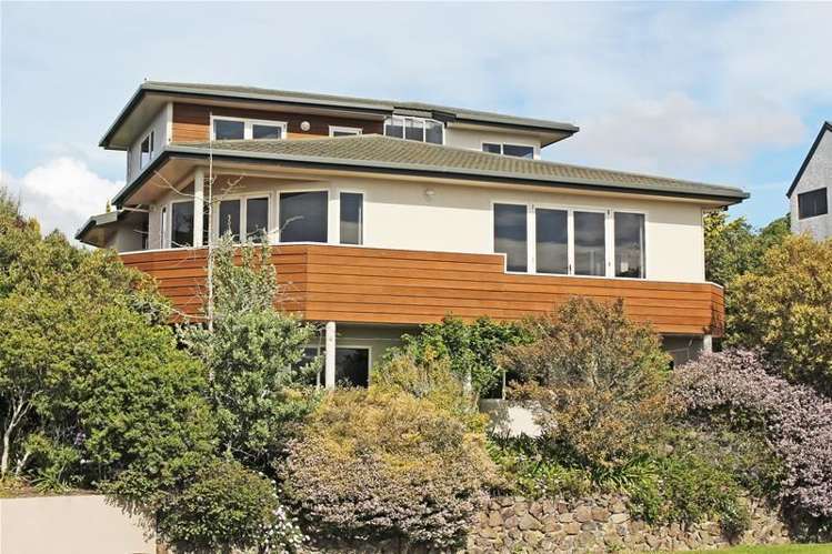 335 Princes Drive Britannia Heights_0