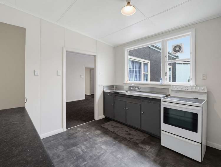 19 Hereford Street West End_10