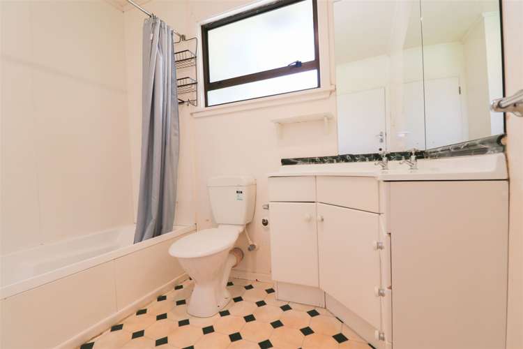 20 Glen Street Marchwiel_10