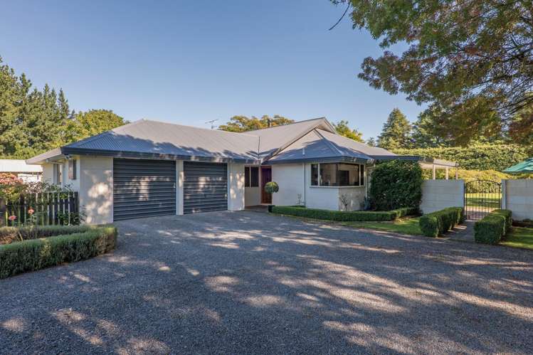 238 Beach Road East Elgin_17