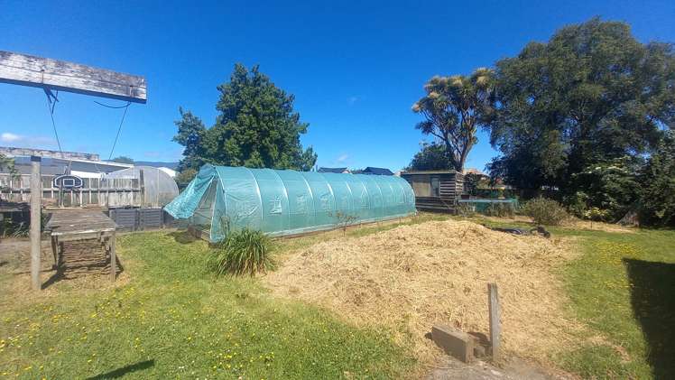 11,13 Birch Street Tuatapere_19