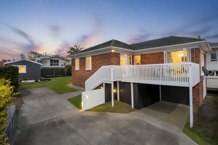 13 Kokiri Street Te Atatu South_17