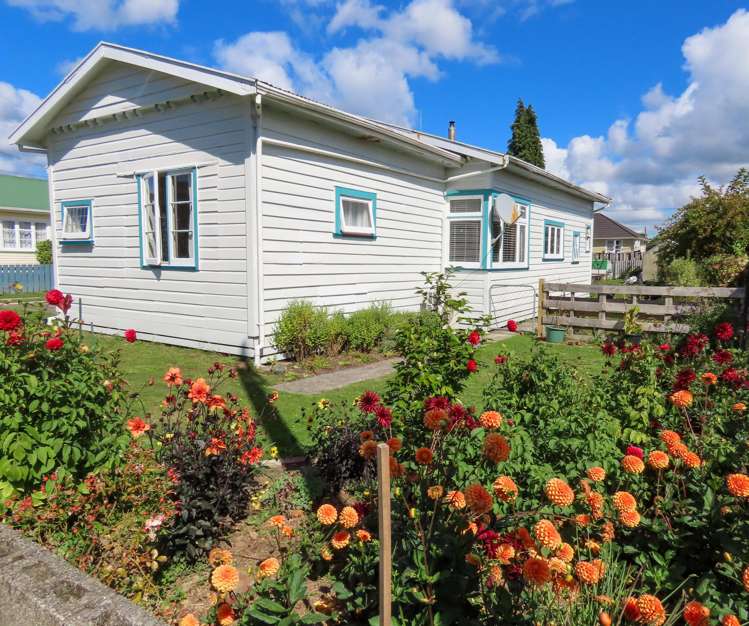 30 Main Street Reefton_16
