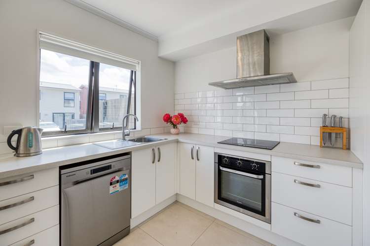 7/36 Brigham Creek Road Whenuapai_2