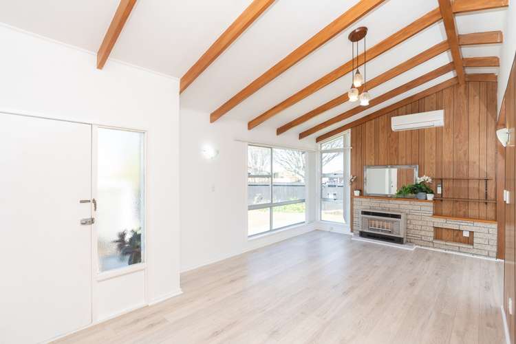 76 Saxbys Road Deanwell_8