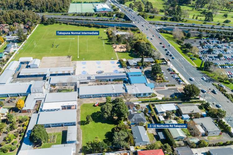 2/22 Northcote Road Takapuna_16