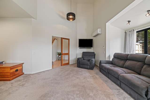 109 Pacific Drive Fitzherbert_2