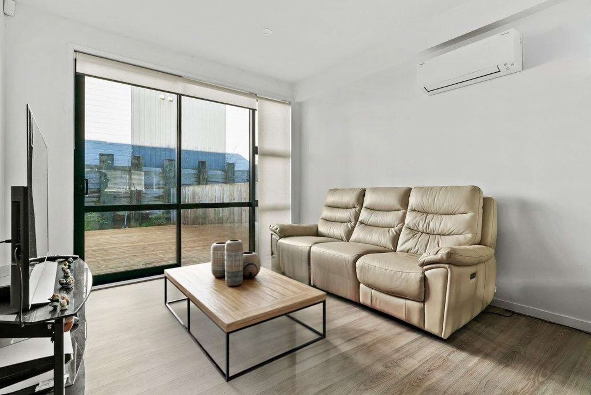 10 Karoro Road Flat Bush_0