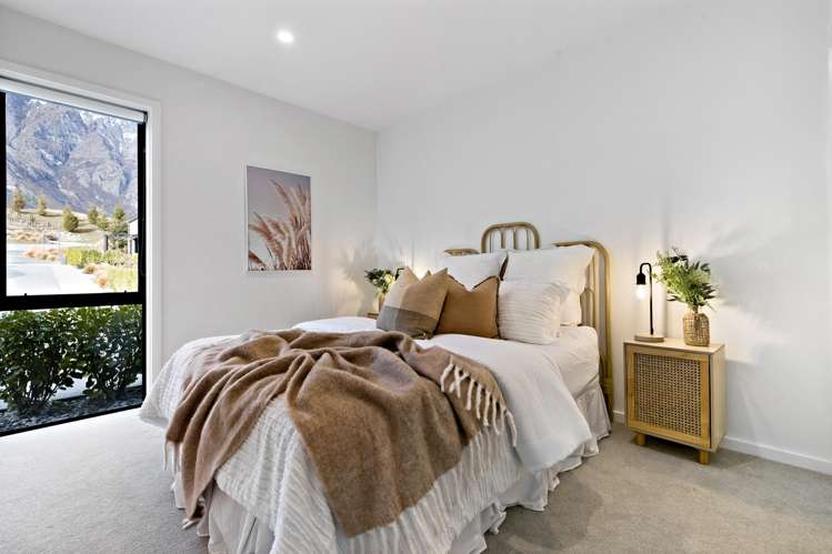 7 Kotuku Lane Jacks Point_11