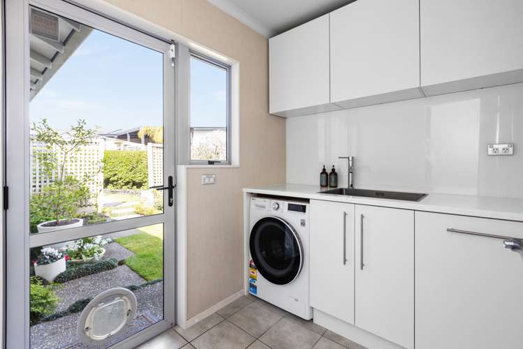 46 Hikanui Drive Havelock North_12