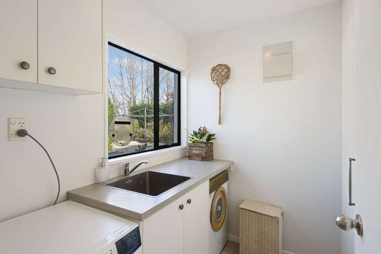 29 Bairds Road Sefton_15