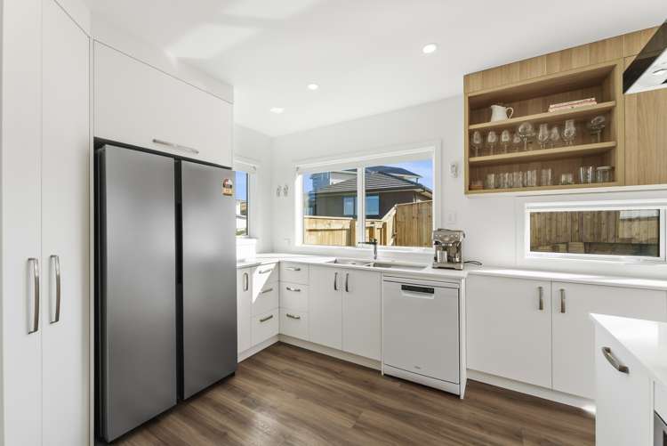 13 Karanema Place Coastlands_8