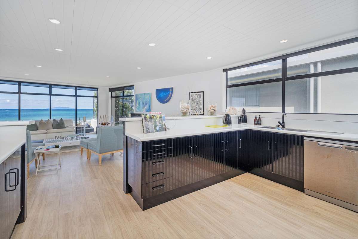 112 Pohutukawa Crescent_2