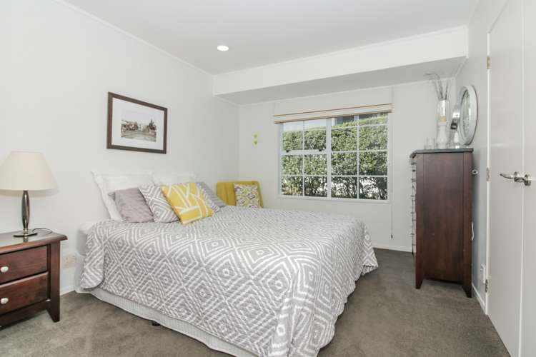 48a Marine Parade Mellons Bay_13