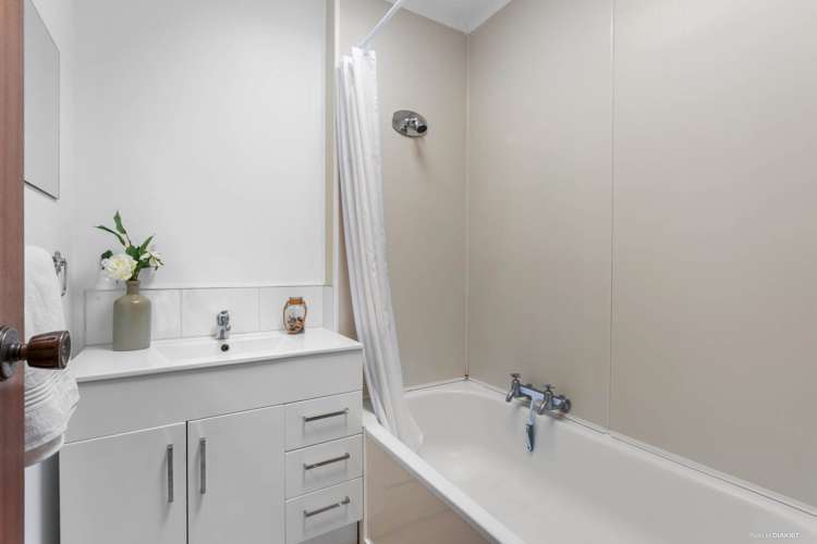 3/22a Tui Glen Road Birkenhead_15