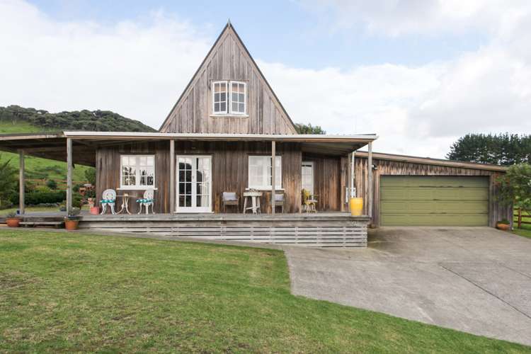 865 Wilson Road South Head_5