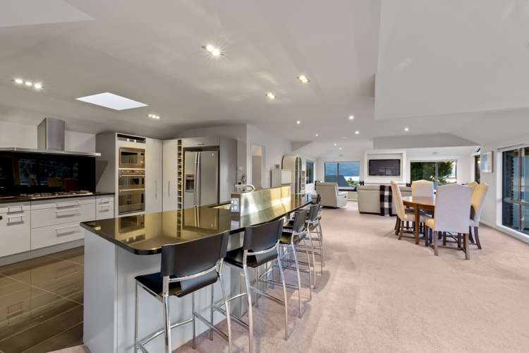 660 Peninsula Road Kelvin Heights_5