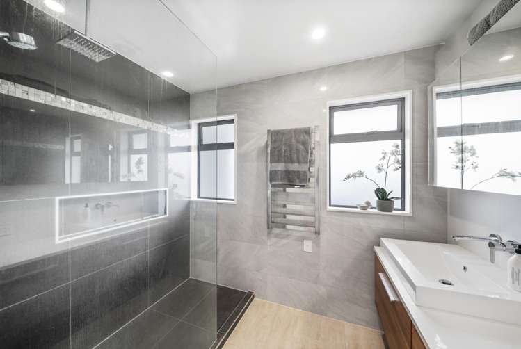 97 Hepburn Road Glendene_9