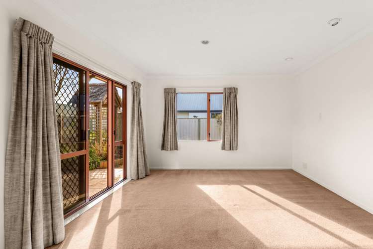 16 Knightsbridge Place Taradale_14