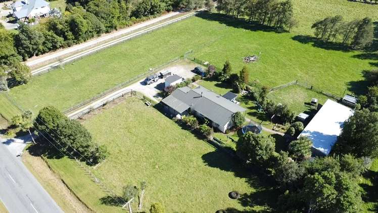 215 Utopia Road Westport_16