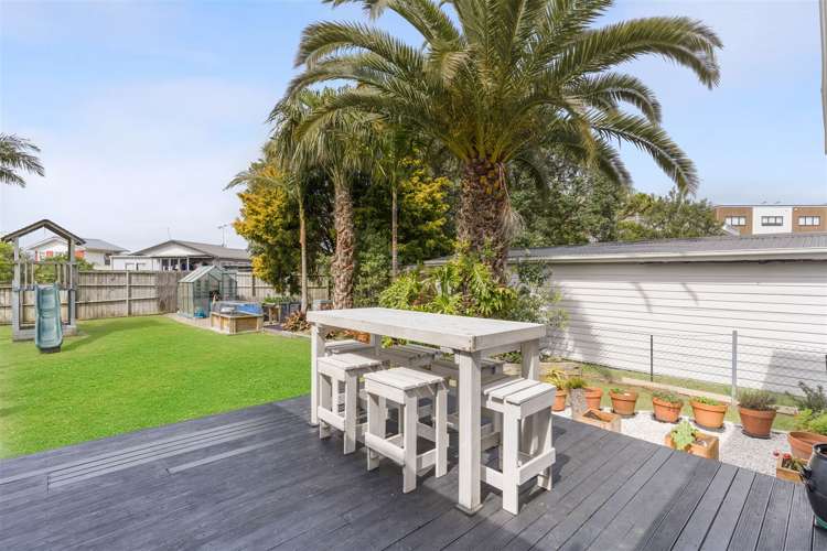 253 Rangatira Road Beach Haven_25