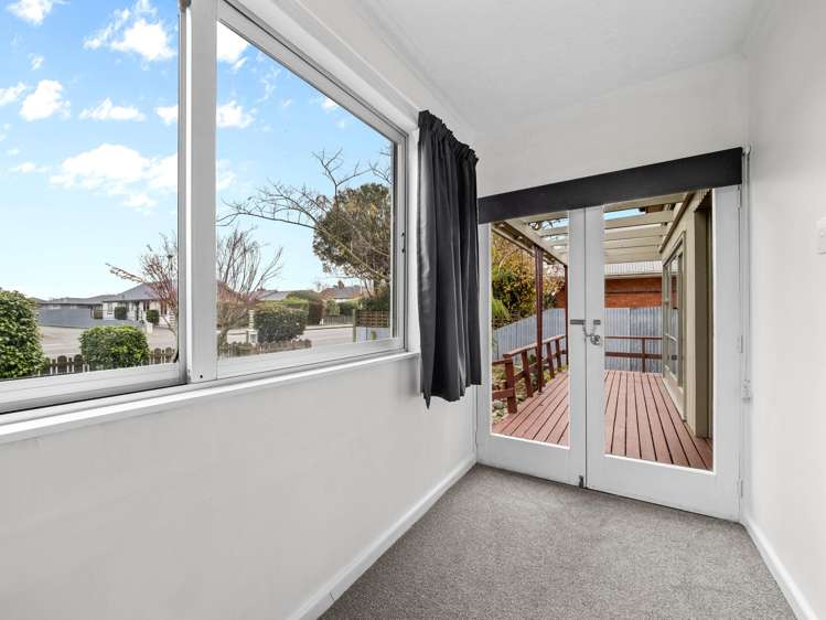 38 Alford Forest Road Allenton_13