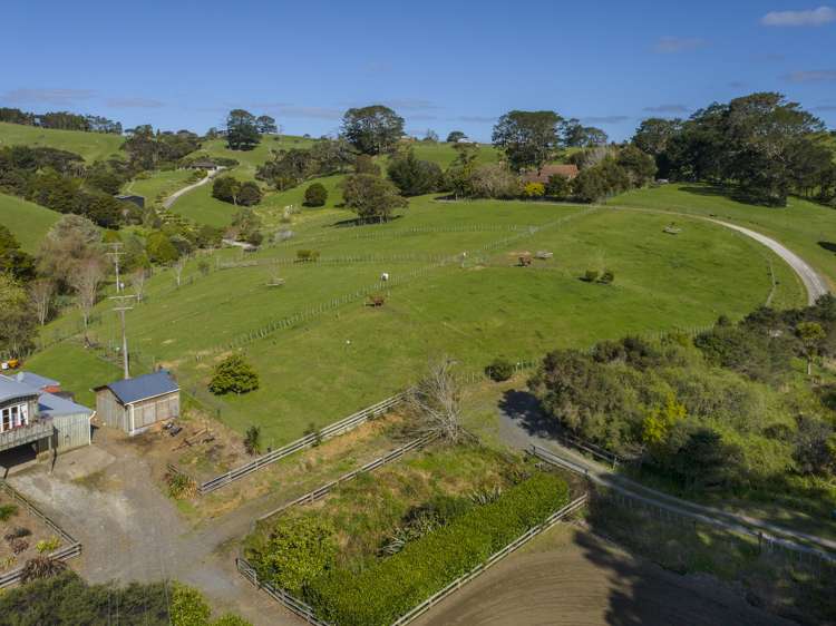 25 School Road Waimauku_38