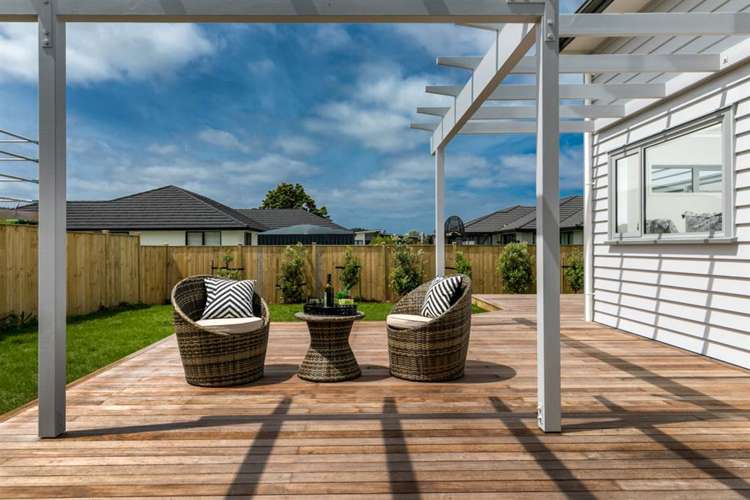 8 Sir Lincoln Drive Kumeu_10