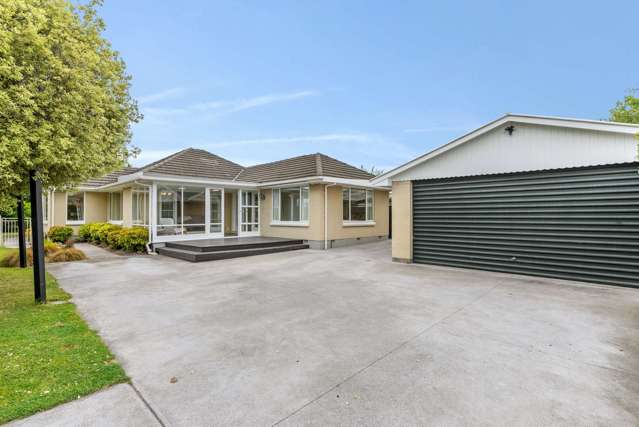 Family home in desirable school zones