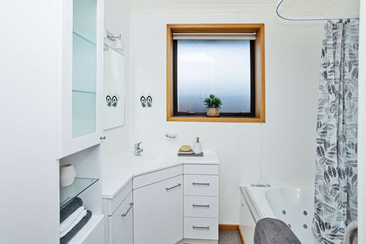 37 Renfrew Street Waikiwi_15