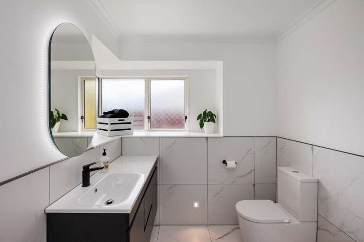 10 Sandstrom Grove Feilding_14